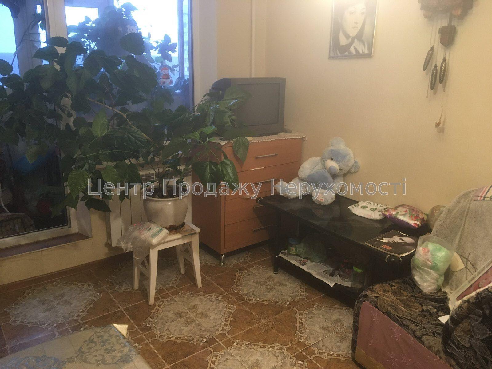 Фото Краща пропозиція! 3 кімнтатна квартира біля метро Перемоги!8