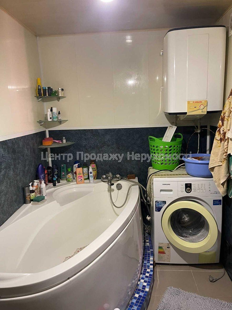 Фото Будинок з ремонтом та зручностями - м. Київська пішки21