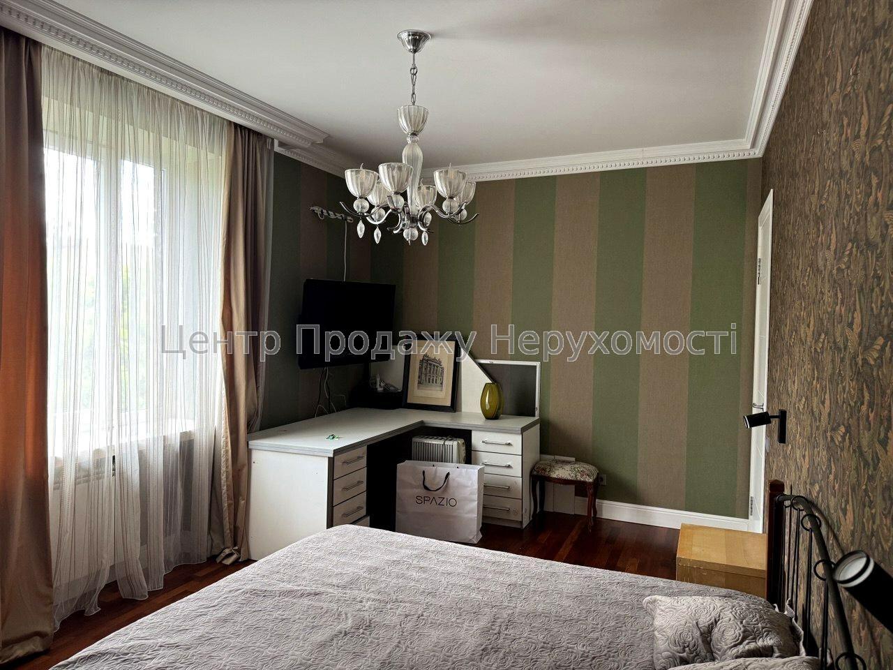 Фото Продам 3к квартиру - м. Васильківська, Голосіївський, центр24