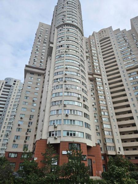 Продам 3-кімнатну квартиру