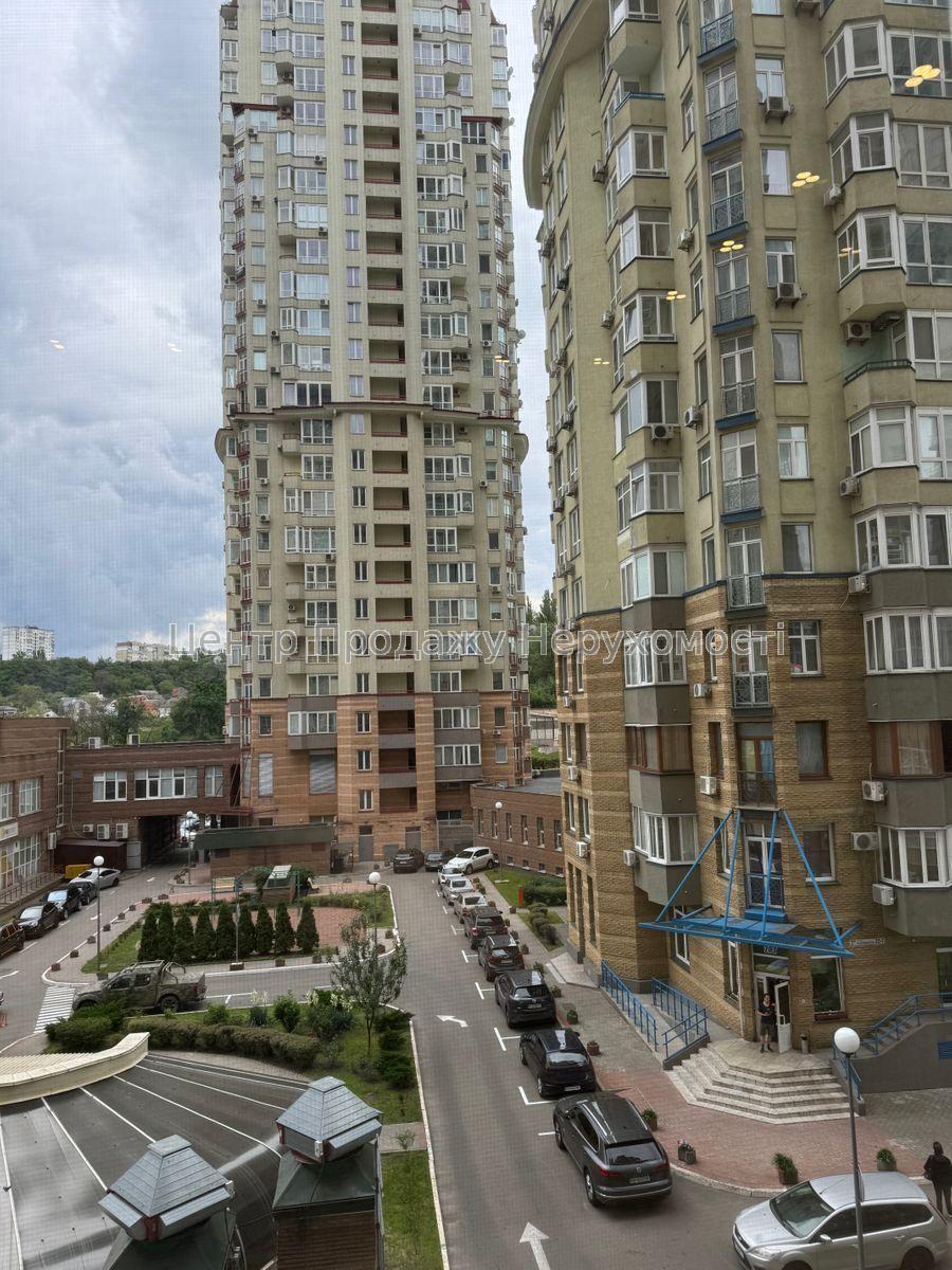 Фото Продається 3-кімнатна квартира24