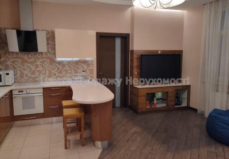 Продам 3-кімнатну квартиру
