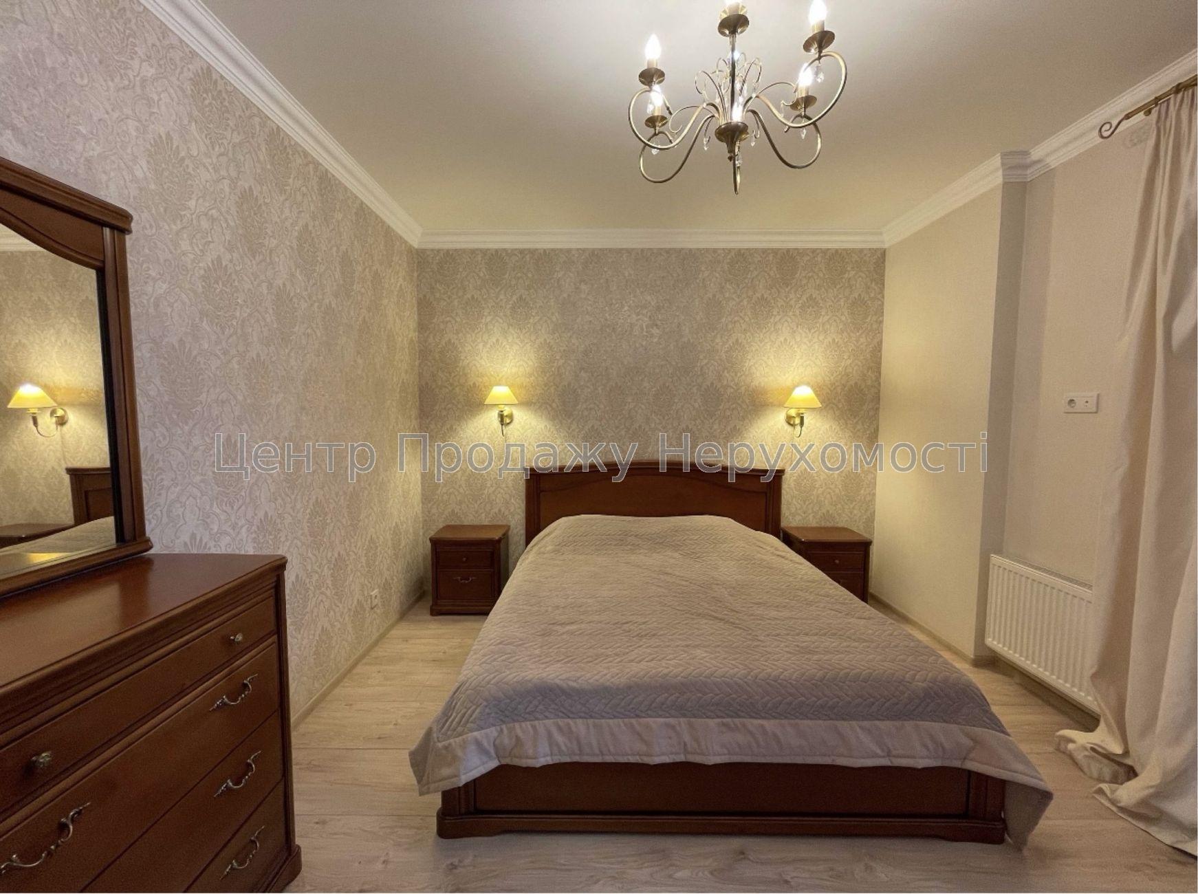 Фото Продаж трикімнатної квартири в Києві6