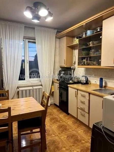 Продам 3-кімнатну квартиру