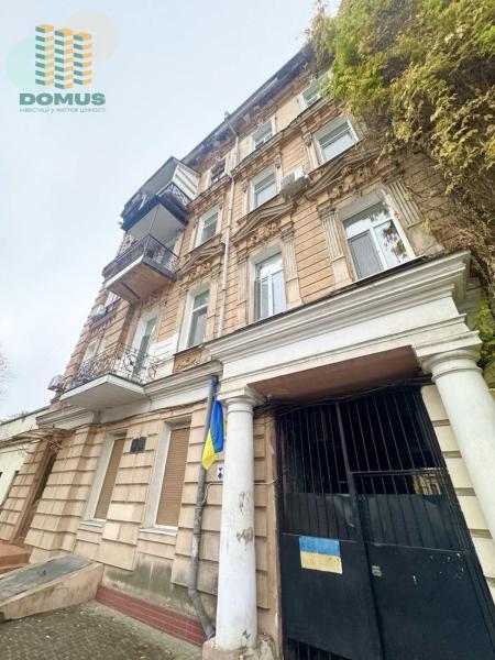 Продам 3-кімнатну квартиру