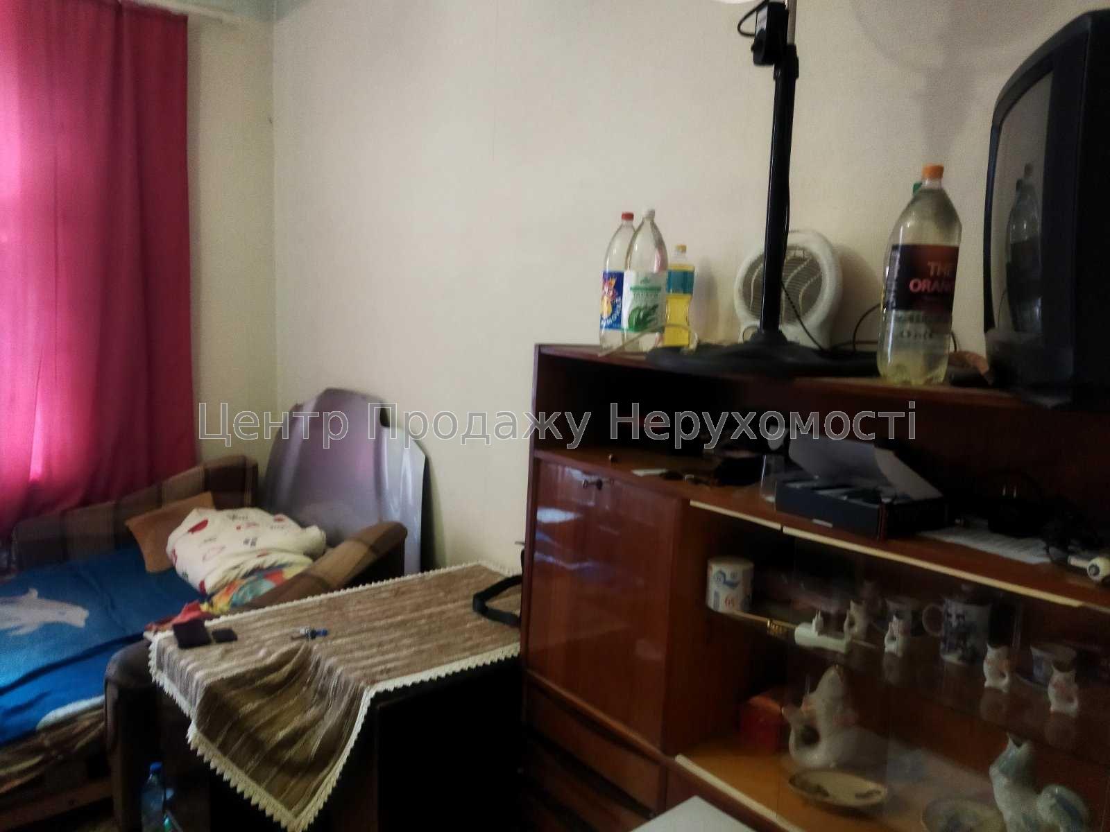 Фото в продажі кімната10