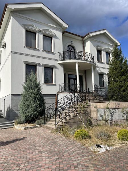 Здам 2-поверховий будинок