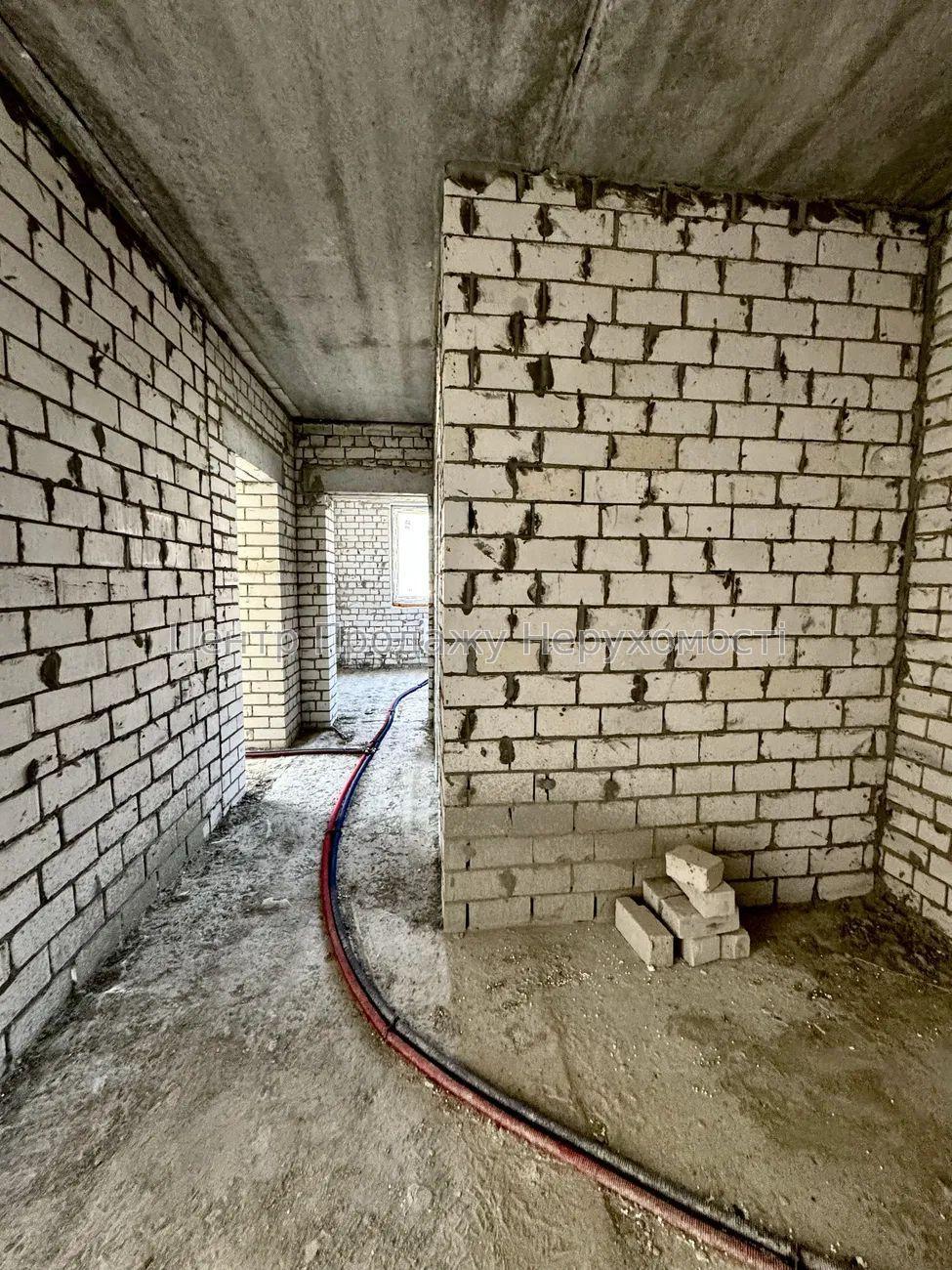 Фото Продається 2-кімнатна квартира в ЖК 