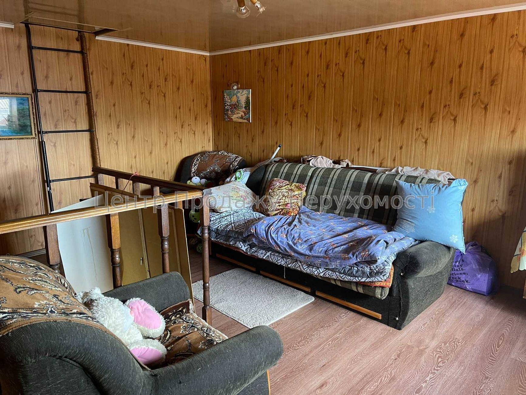 Фото Будинок з ремонтом та зручностями - м. Київська пішки16