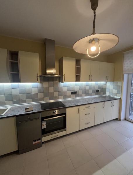 Продам 3-кімнатну квартиру в новобудові