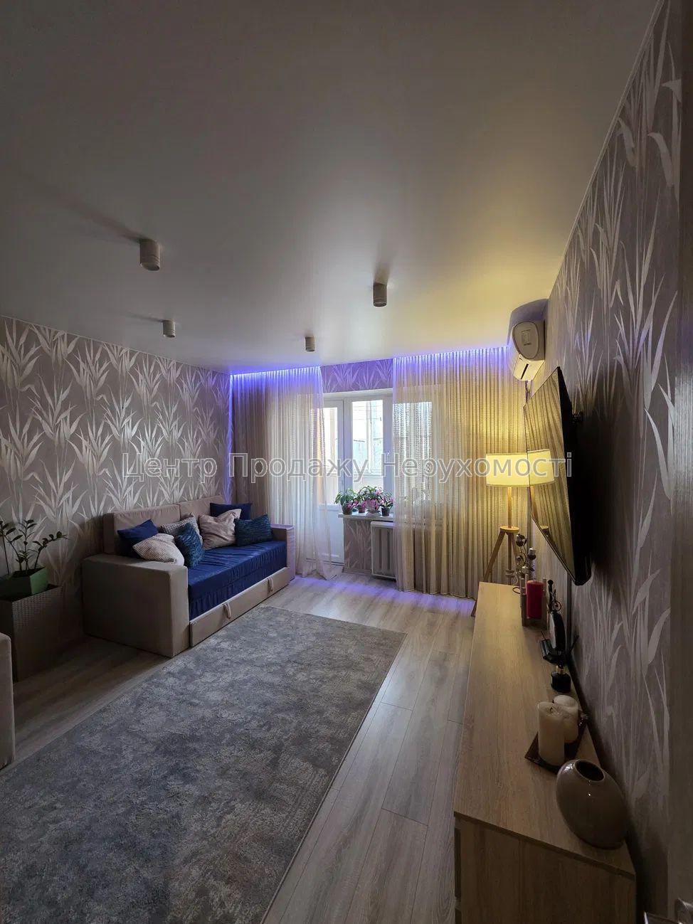 Фото Продаж 1-кімнатної квартири з ремонтом, ІВ13