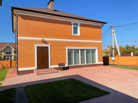 Продам 2-поверховий будинок