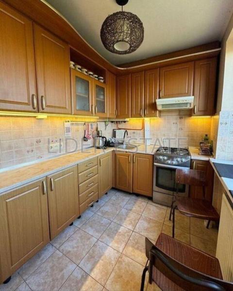 Продам 3-кімнатну квартиру