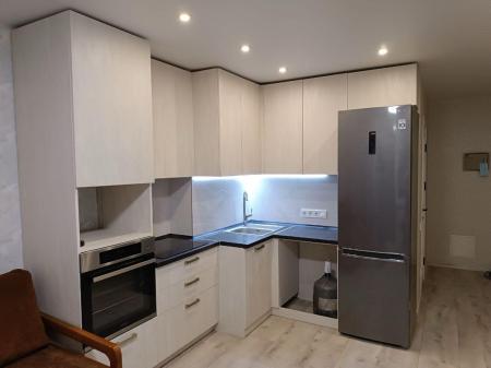 Продам 2-кімнатну квартиру