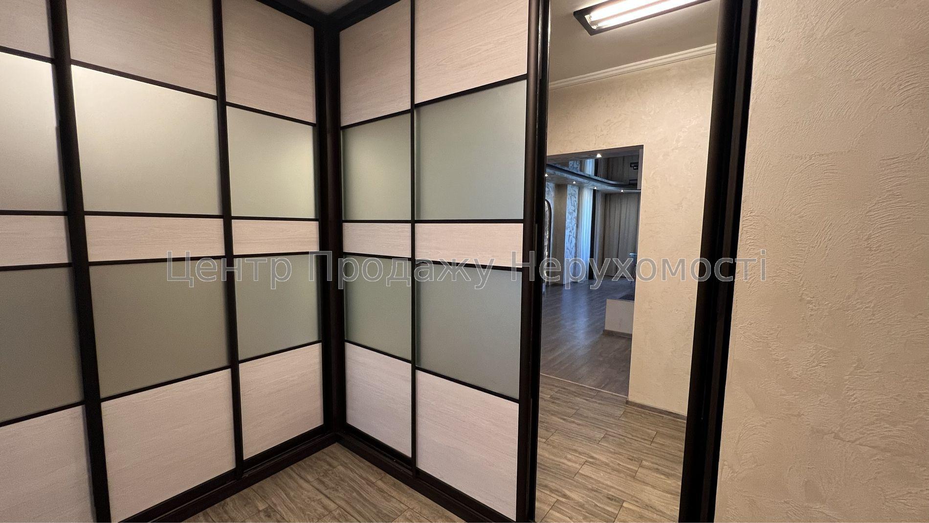 Фото Продаж 3-кімнатної квартири в Києві22