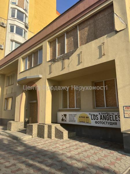 Продам торгівельне приміщення