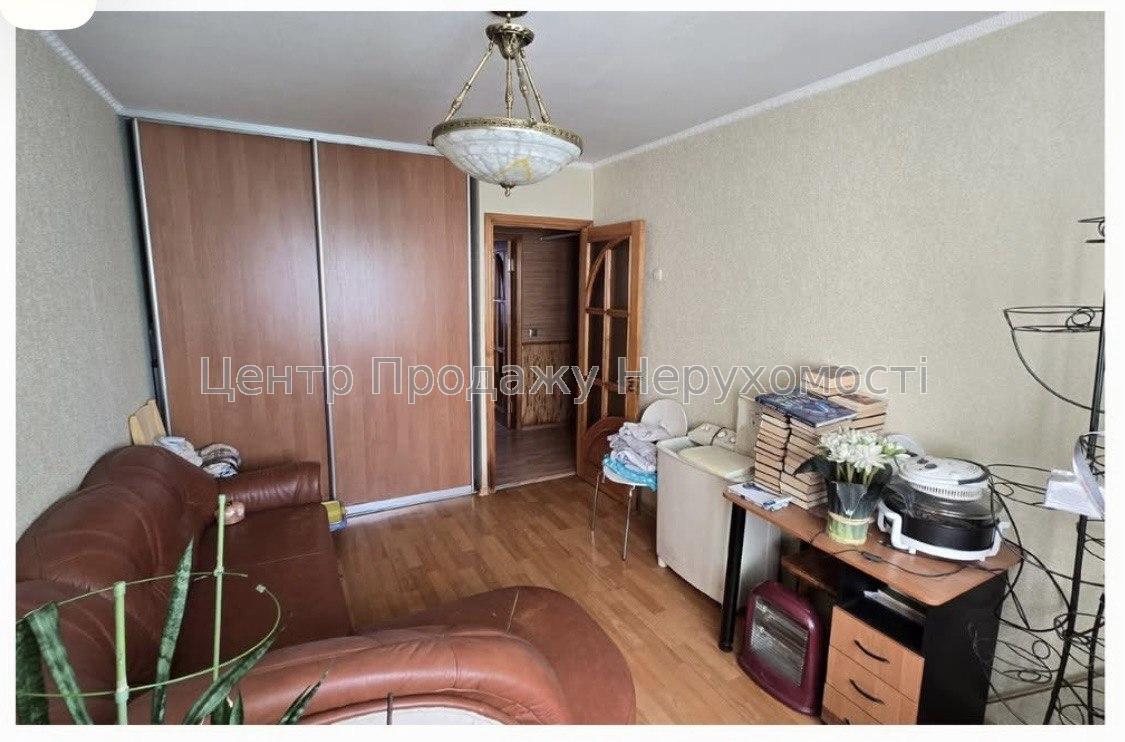 Фото Продам 3-к квартиру з ремонтом, метро Салтівська3
