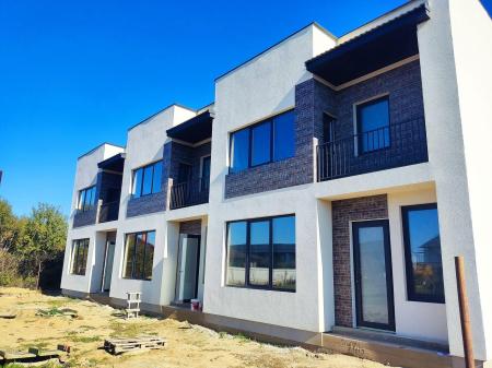 Продам 2-поверховий будинок