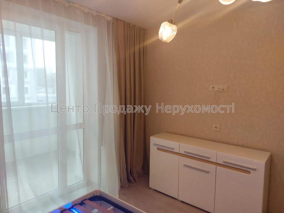 Фото Продається 1-к. кв. в ЖК 