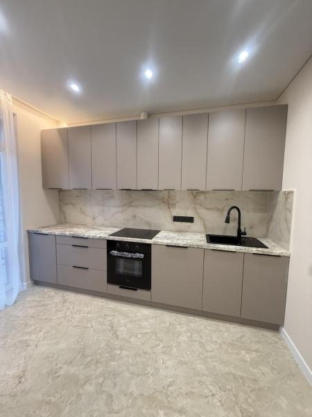 Продам 1-кімнатну квартиру в новобудові