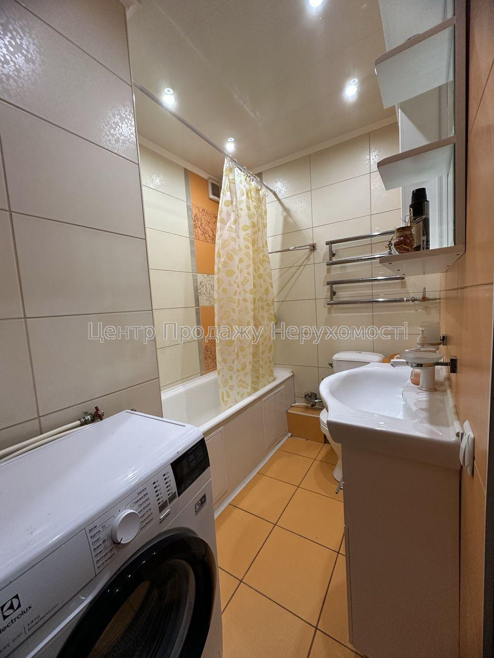 Фото Продам 2-к кв. з ремонтом, м. А.Барабашова7