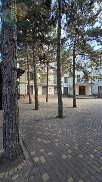 Продам 3-кімнатну квартиру