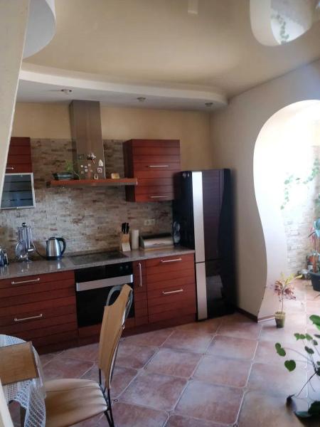 Продам 3-комнатную квартиру, ЖК «Корона»