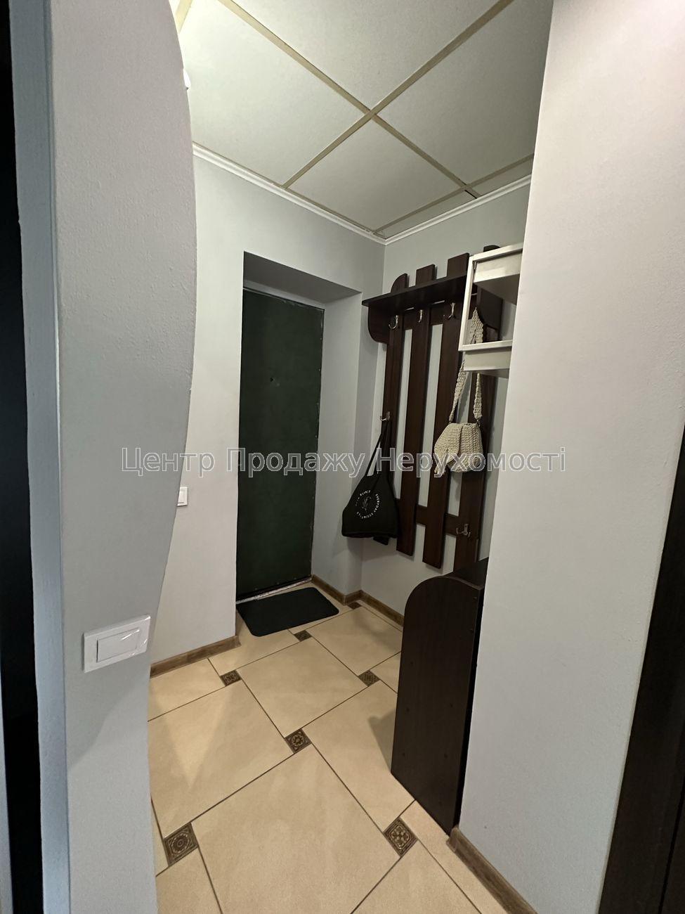 Фото Продається 1-кімнатна квартира в Києві14