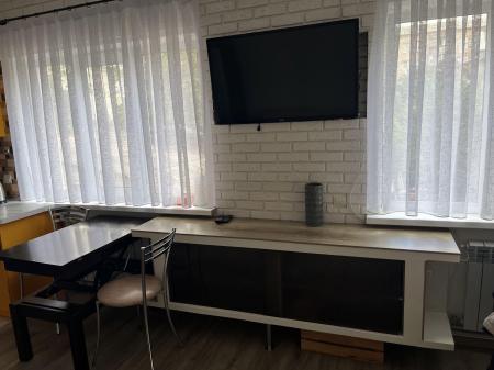 Здам частину 2-поверхового будинку