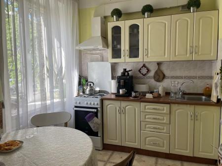 Продам 2-кімнатну квартиру