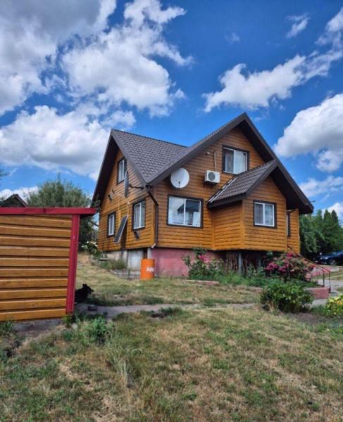 Продам 2-поверховий будинок