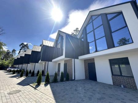 Продам 2-этажный таунхаус