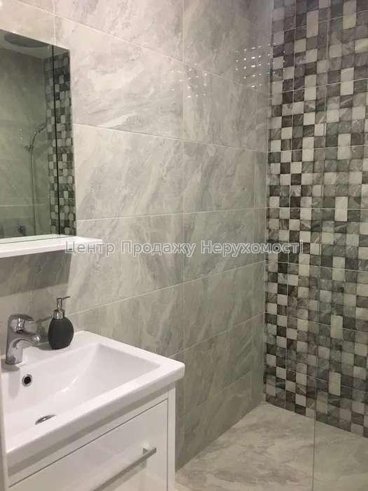 Фото Продається мансардна квартира 76 м.кв, Комфорт Таун12