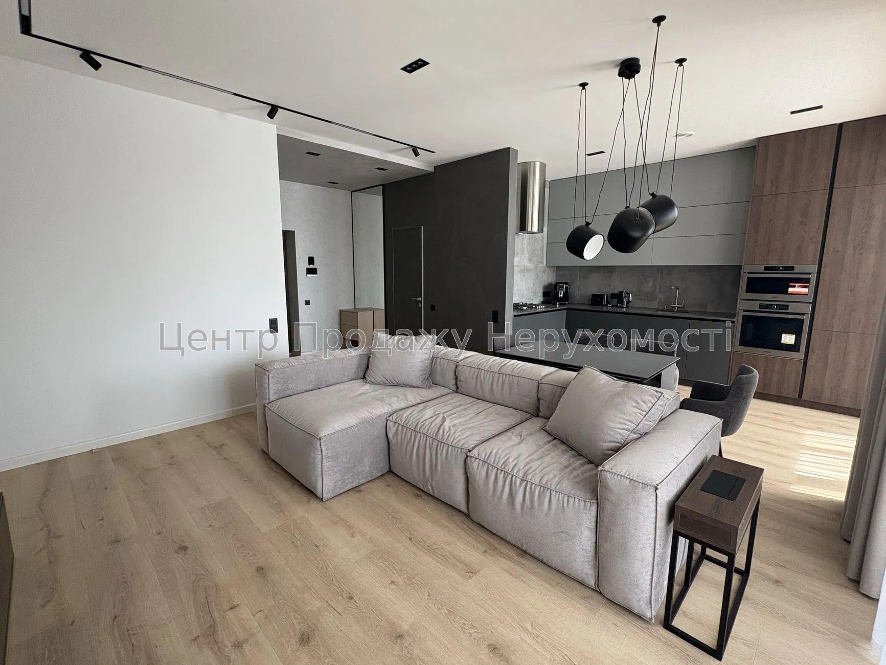 Фото Продаж 2-кімнатної квартири в ЖК 