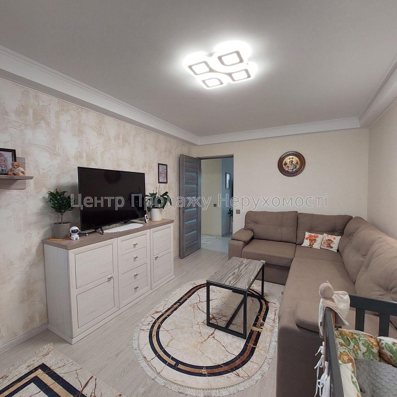 Фото 3к квартира поруч з метро Житомирська. 5 хв школа, парк Совки -2
