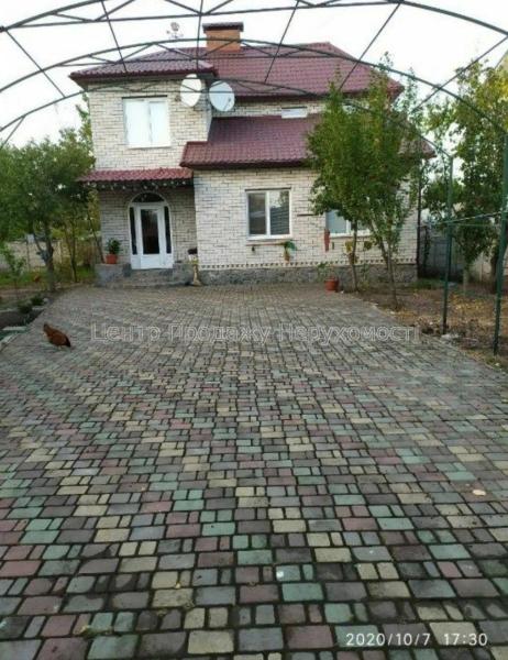 Продам 2-этажный дом