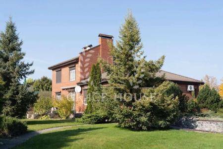 Здам 2-поверховий будинок