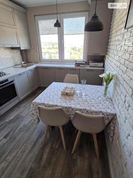 Продам 3-кімнатну квартиру