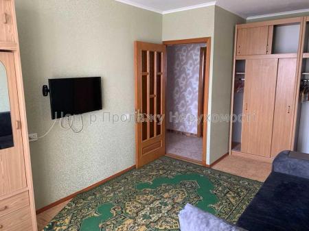 Продам 3-кімнатну квартиру