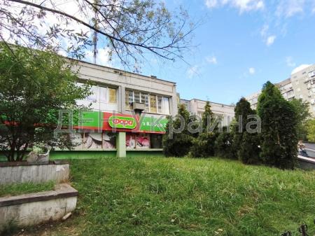 Продам торговое помещение