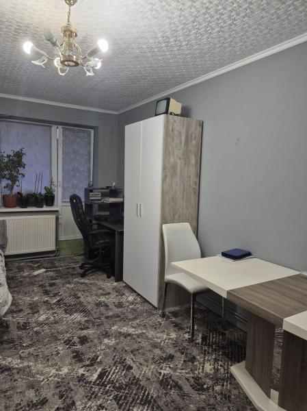 Продам 3-кімнатну квартиру