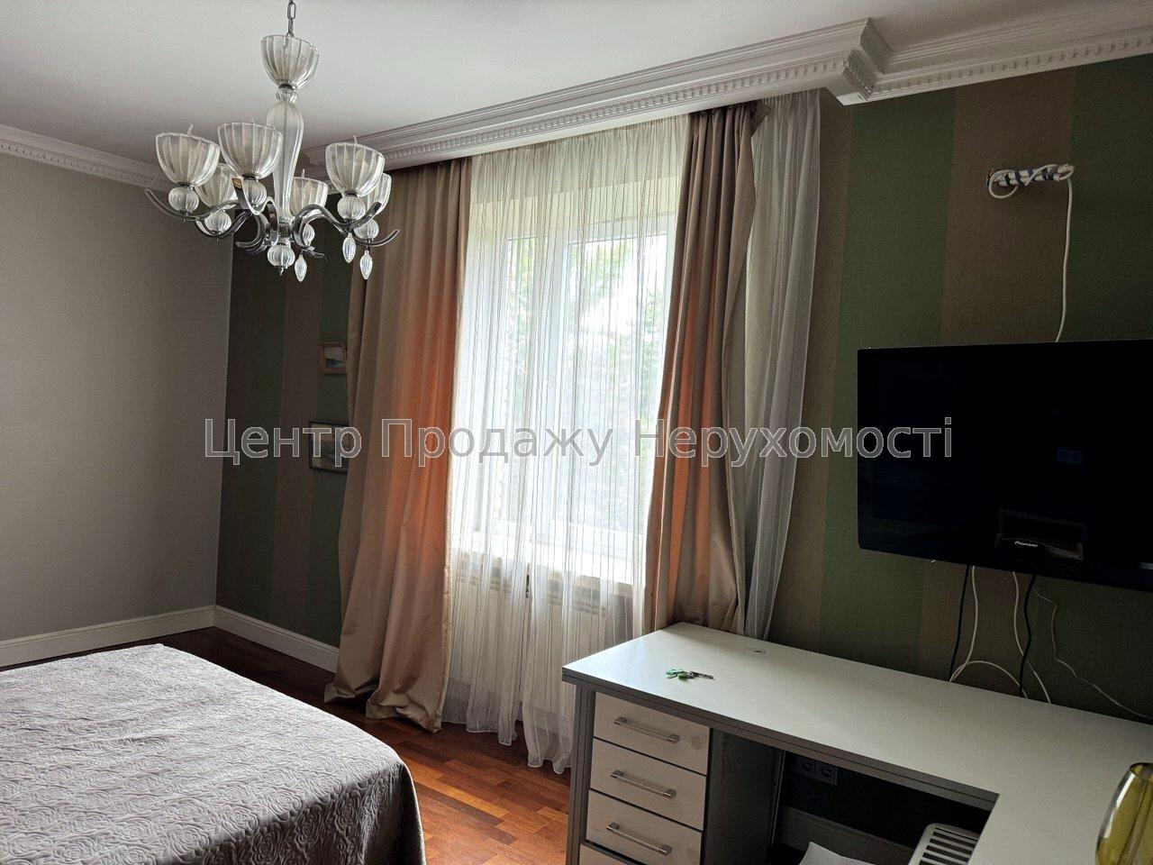 Фото Продам 3к квартиру - м. Васильківська, Голосіївський, центр25