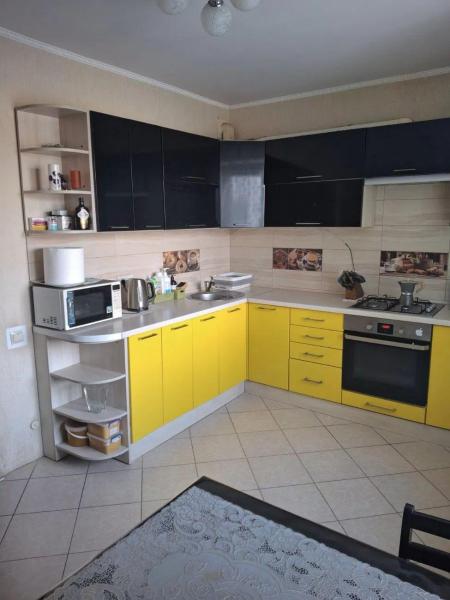 Продам 2-кімнатну квартиру