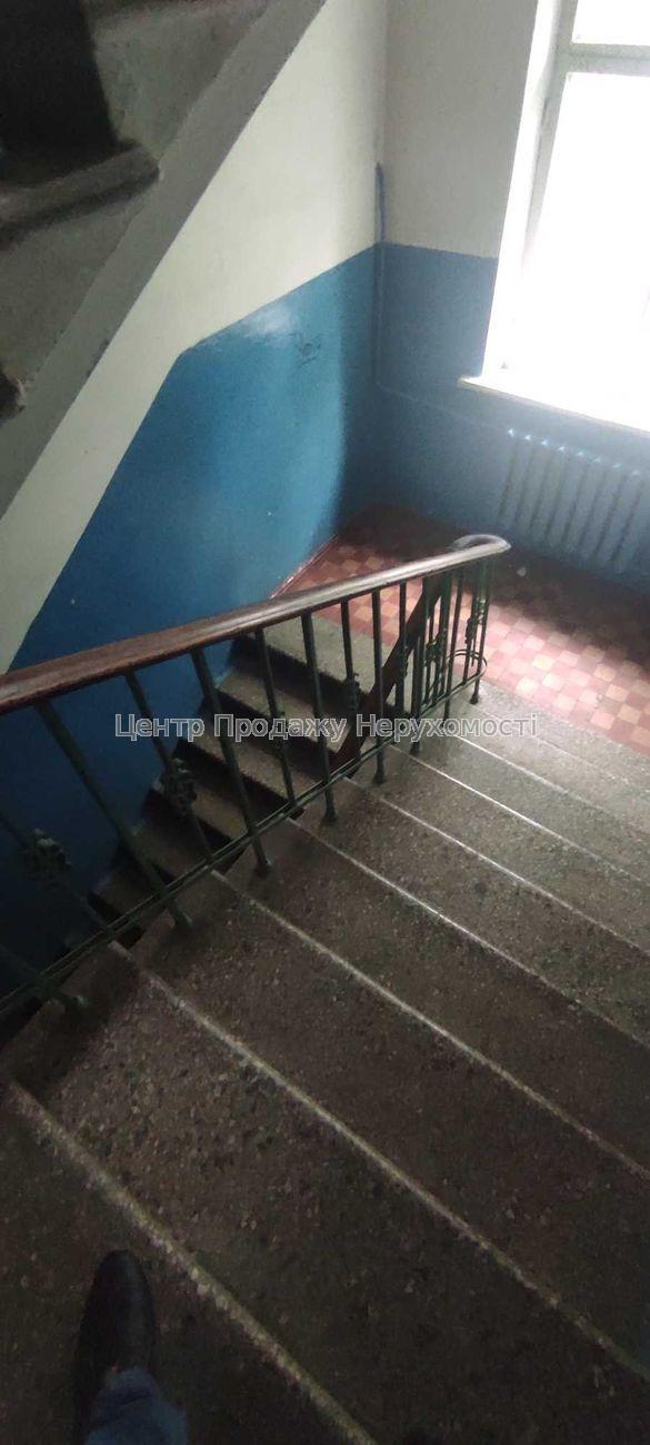 Фото Продаж квартири21