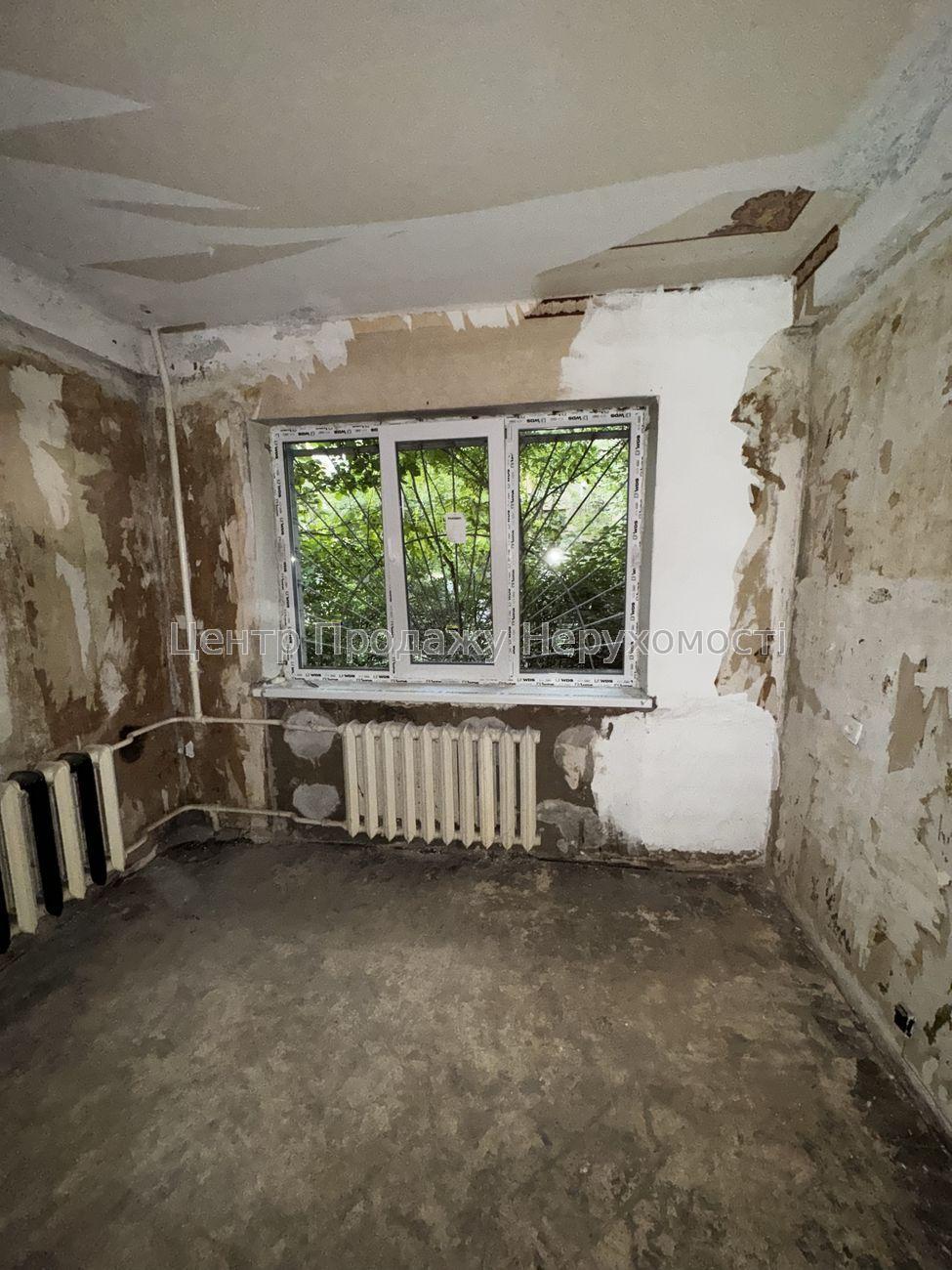 Фото Продаж 2-кімнатної квартири в Києві під ремонт ІВ5