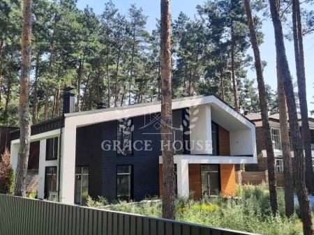 Продам 2-поверховий будинок