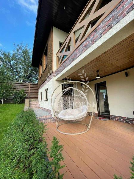 Продам 2-поверховий будинок