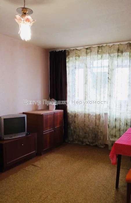 Фото У продажу 1 кімнатна квартира, метро Перемога2