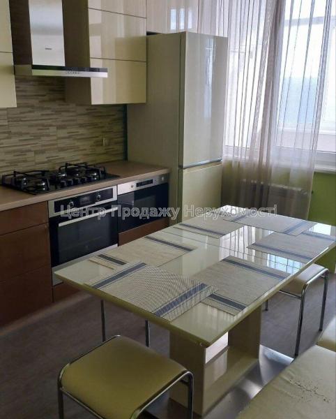 Продам 3-комнатную квартиру