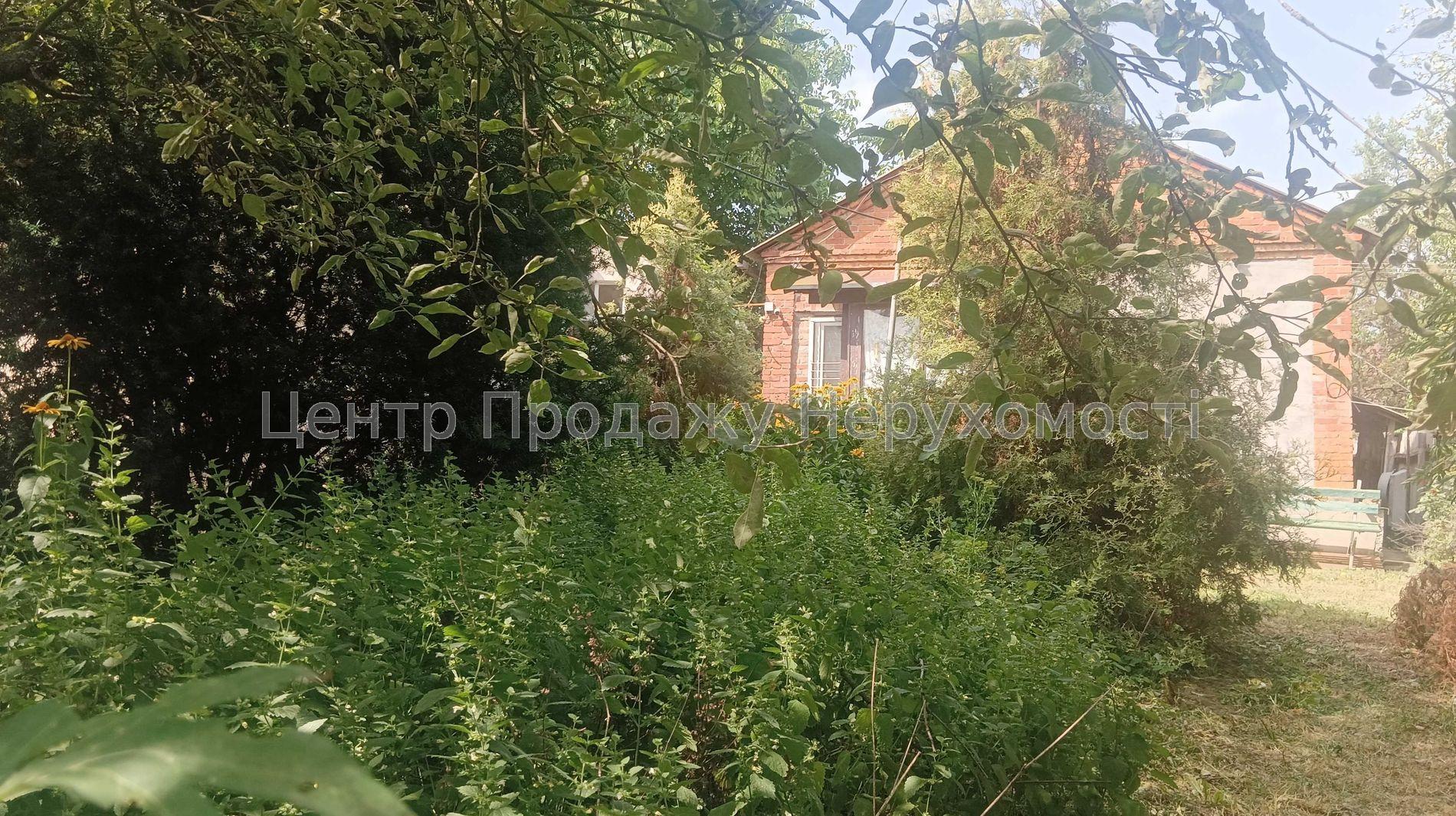 Фото Затишний будинок з охайною земельною ділянкою Холодна гора К83